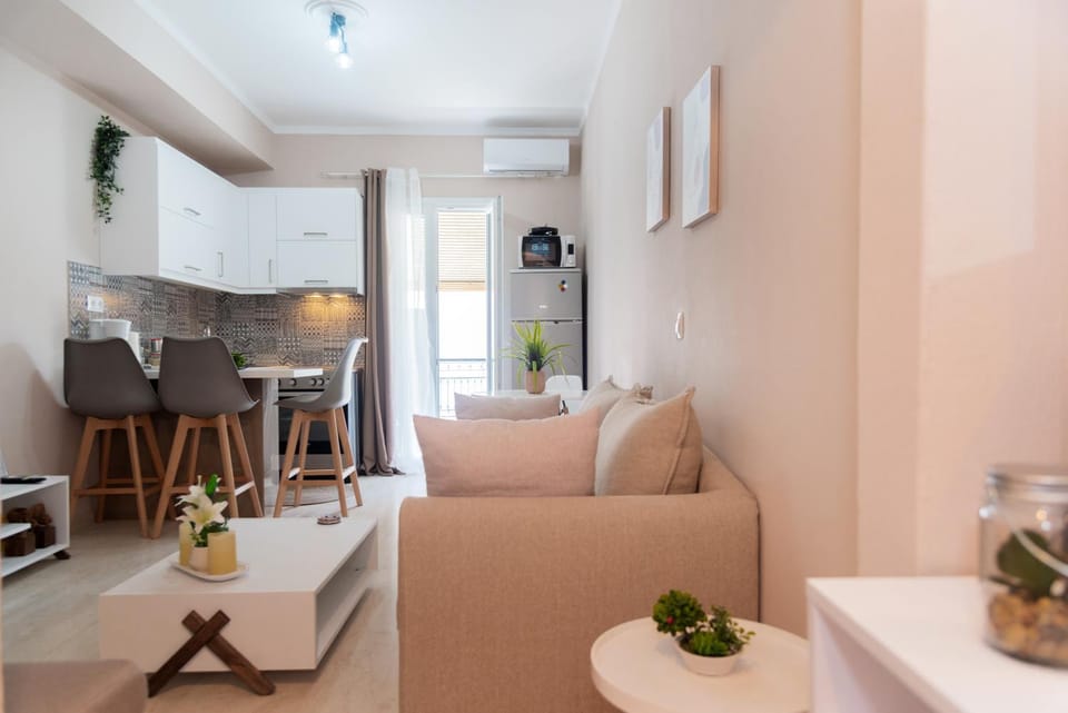 Living room, Seating area, air conditioner