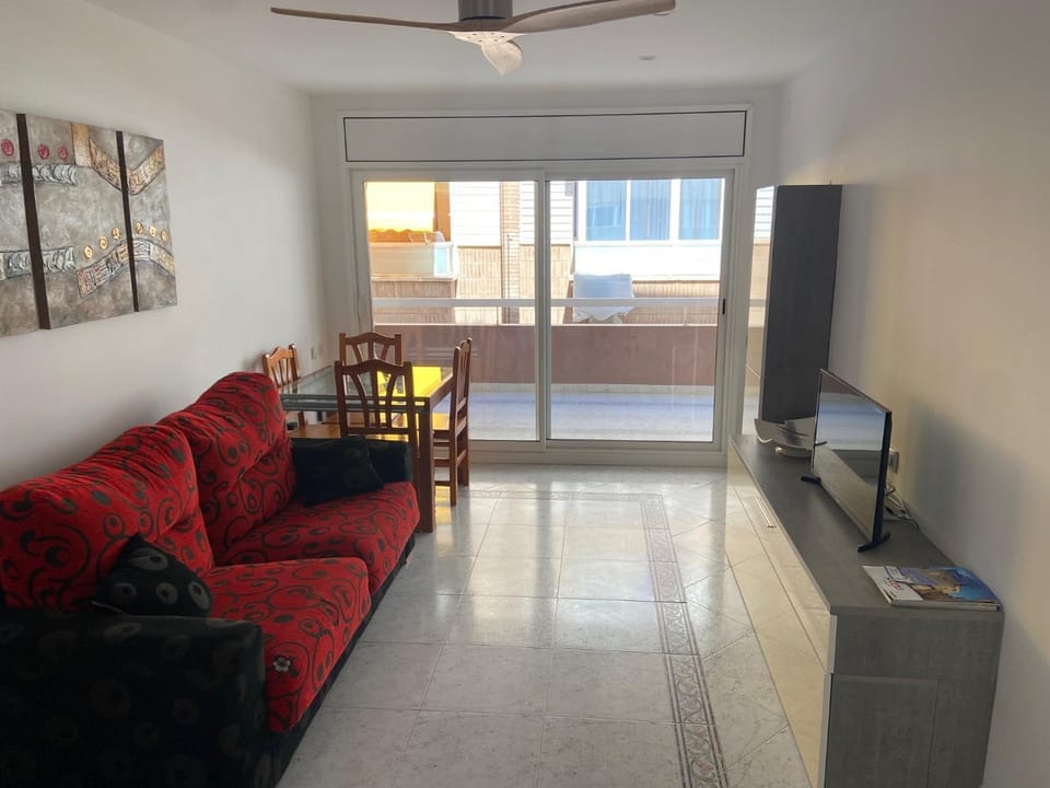 SALOU HOLiDAYS Apartment in Salou