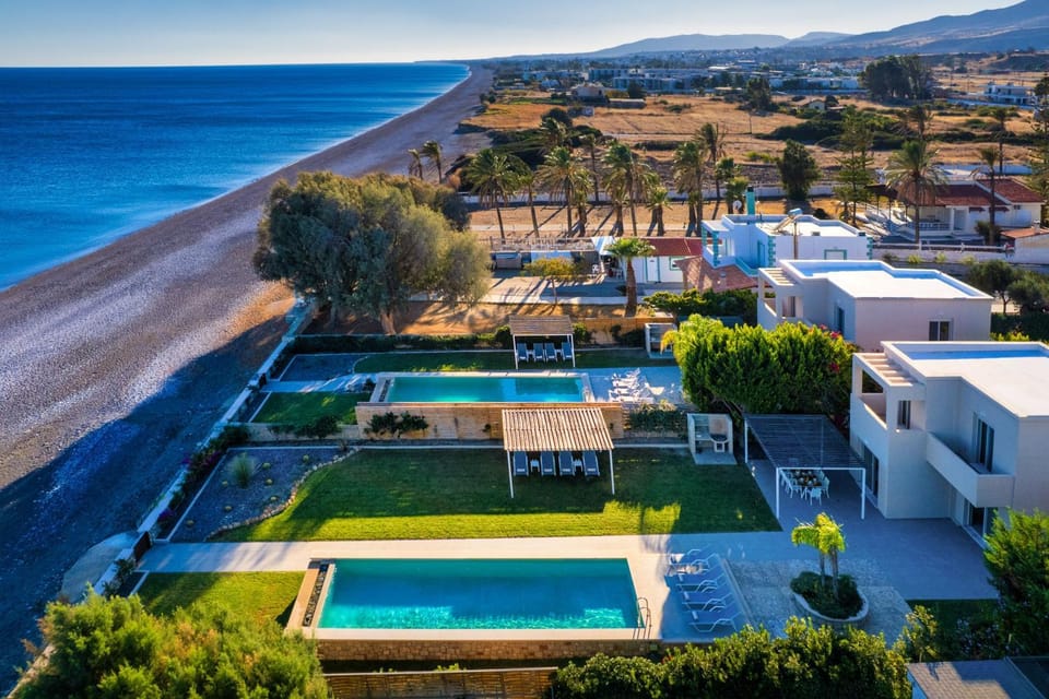 Natural landscape, Bird's eye view, Beach, Pool view, Sea view, Swimming pool, sunbed