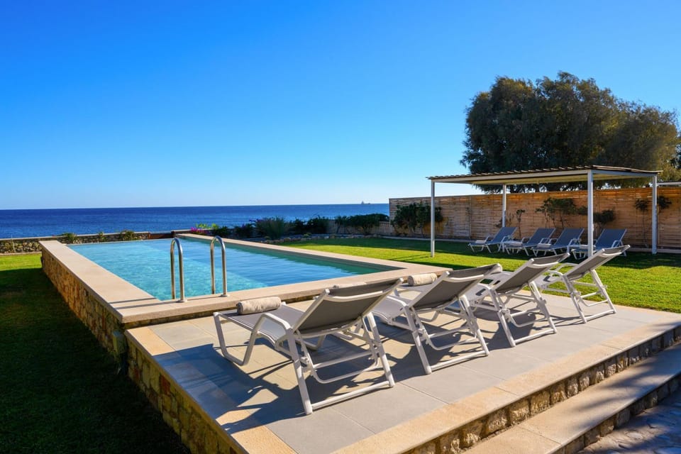 Patio, Day, Natural landscape, Pool view, Sea view, Swimming pool, sunbed