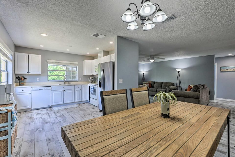 Lanai & Pond at Tranquil Bradenton Retreat! House in Florida