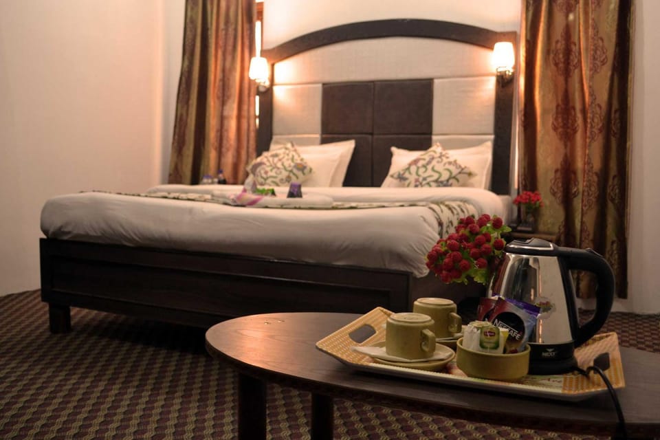 Bed, Coffee/tea facilities, Photo of the whole room, Bedroom, Breakfast