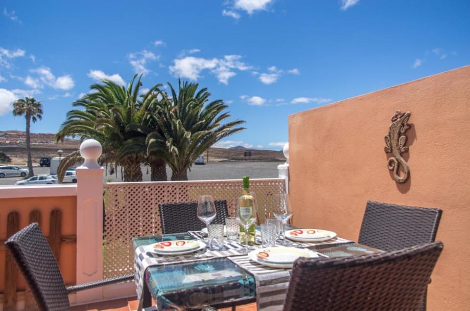 Balcony/Terrace, Dining area, Garden view