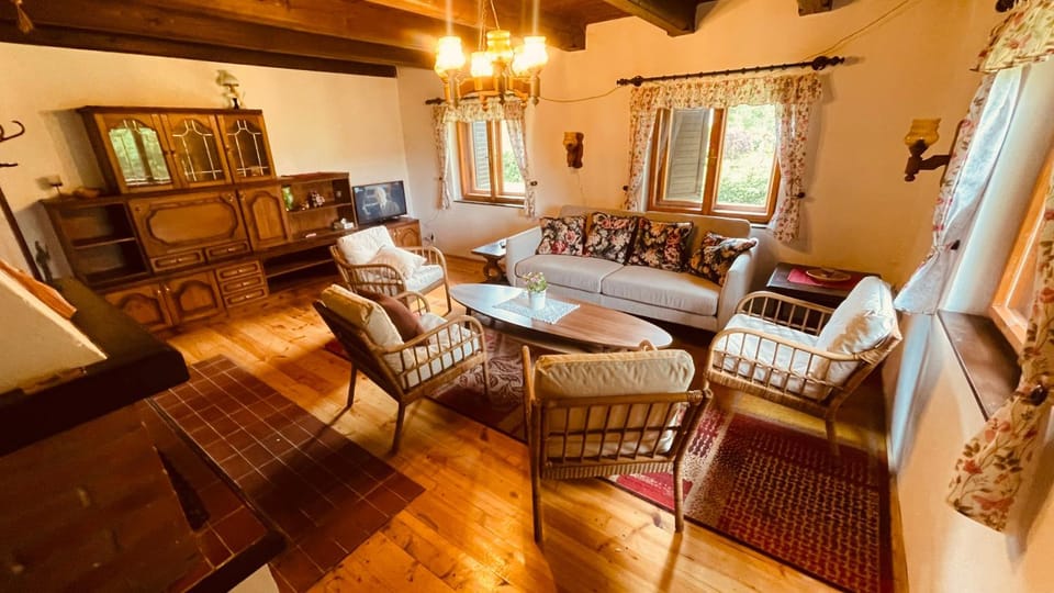 Living room, Seating area