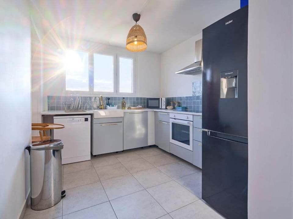 Kitchen or kitchenette, stove, toaster