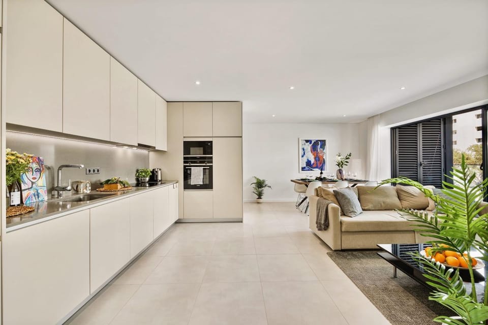 Living room, Seating area, minibar, pet friendly, stove, kitchen