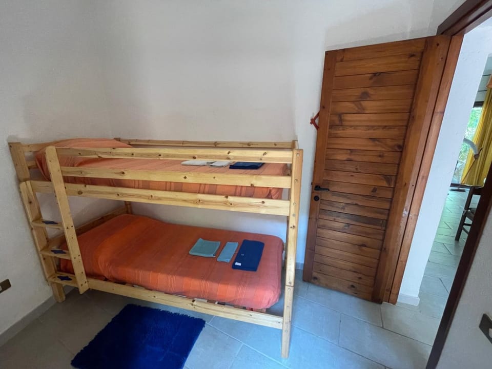 bunk bed