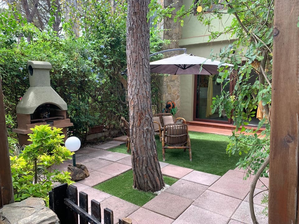Property building, Garden