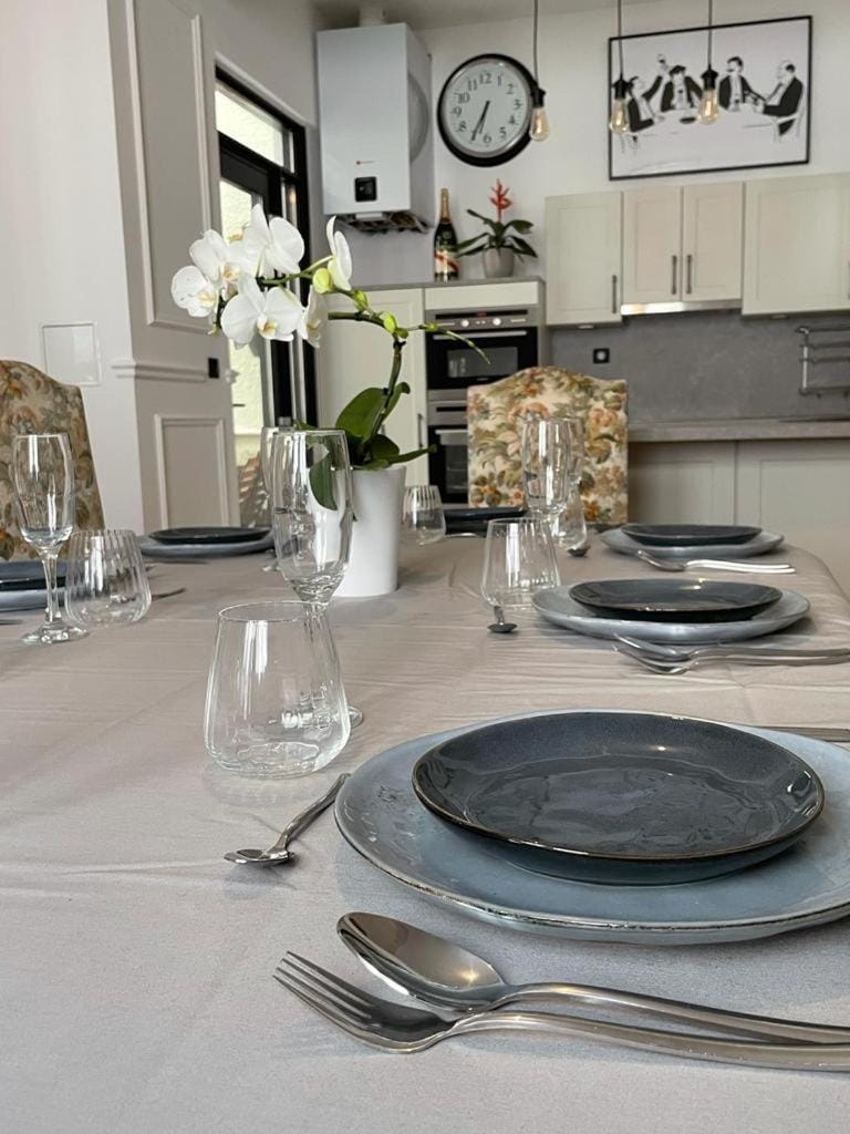 Le Gîte de Jean Thevenin, avec parking gratuit House in Epernay