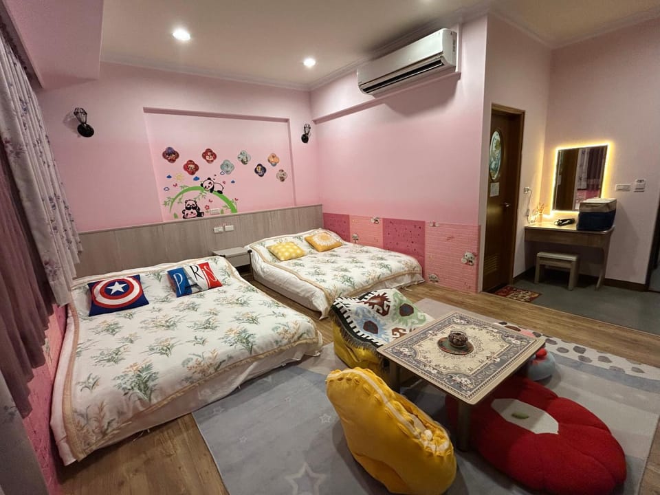 Photo of the whole room