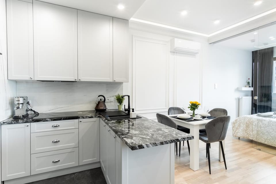 Lovely flat Fabryczna Street AC free parking Apartment in Krakow