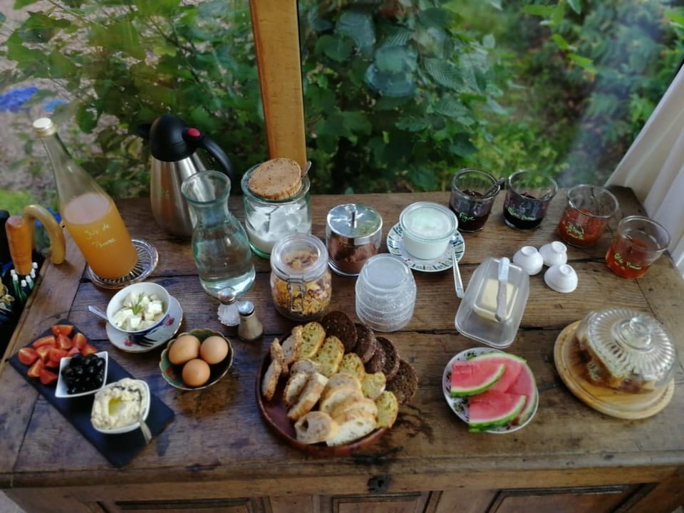 Food and drinks, Food, Breakfast, Continental breakfast, Buffet breakfast, Drinks