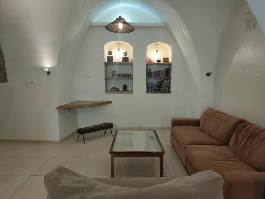 שלווה בעיר העתיקה - Peace in the heart of the old city House in North District