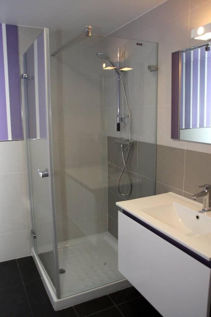 Shower, Bathroom