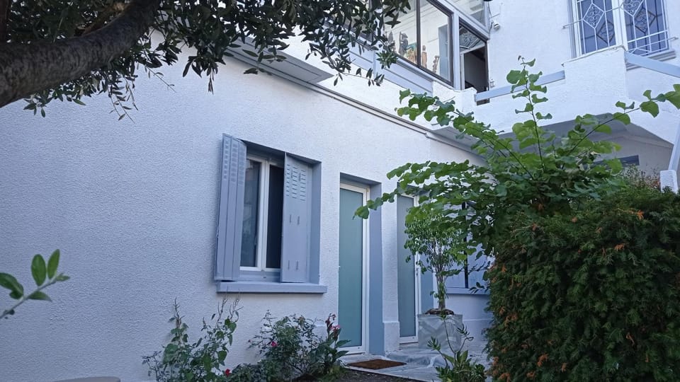 Studio indépendant, avec piscine et jardin, direct gare aéroport, 1 lit pour 2 personnes Direct Gare Aéroport Apartment in Toulouse