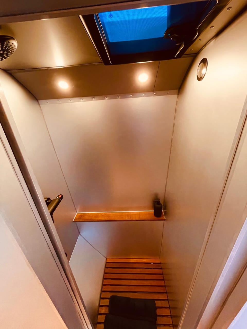 Vintage 1980s Winnebago Villa in West Oxfordshire District
