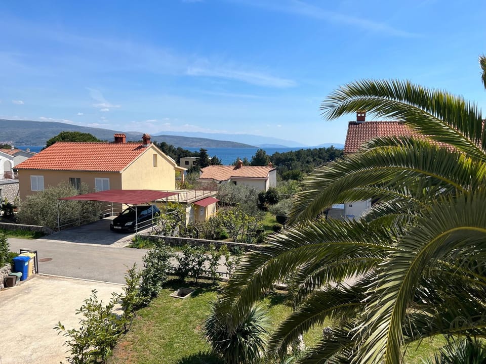 Day, Neighbourhood, Sea view, Parking