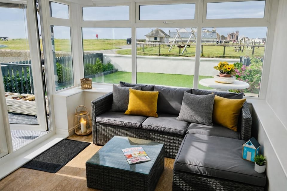 Beautiful Beach Front Cottage House in Allerdale District