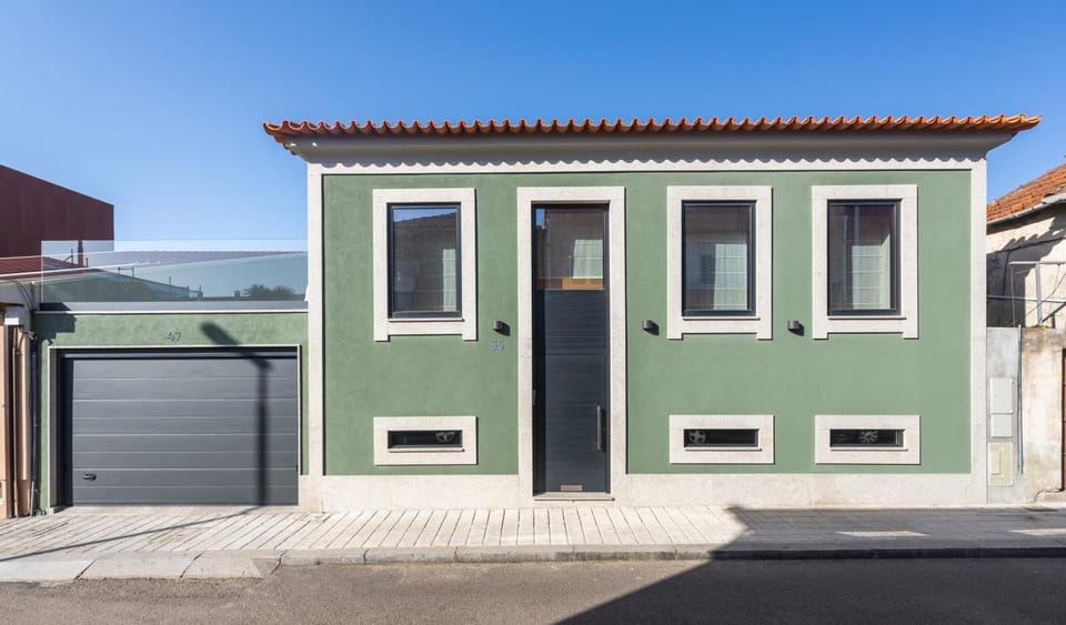 Property building, Facade/entrance