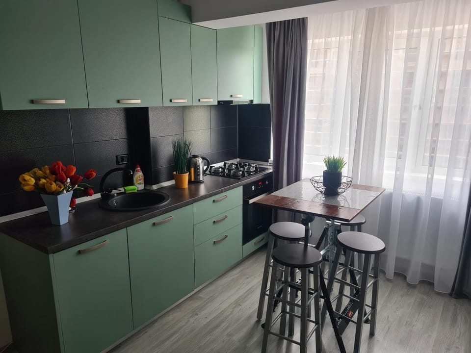 Kitchen or kitchenette, Dining area, pet friendly