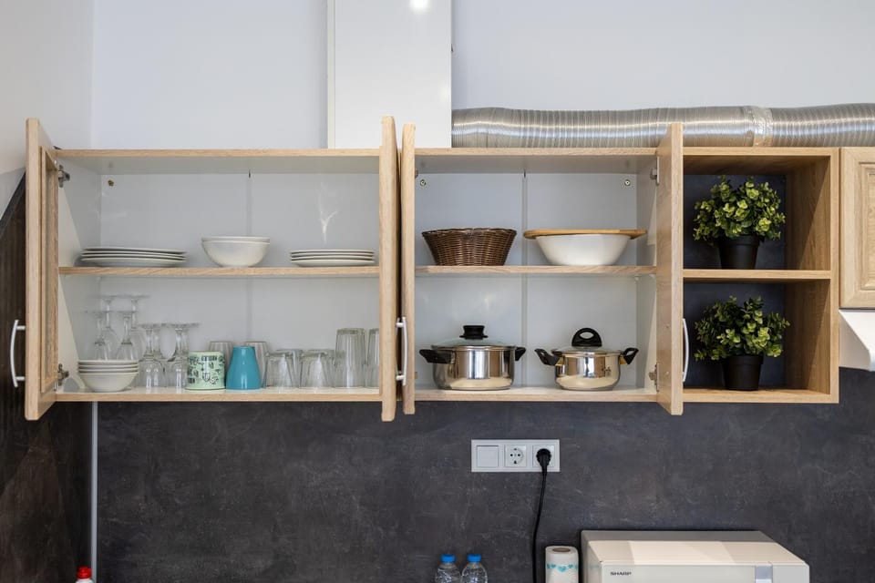 Coffee/tea facilities, Kitchen or kitchenette, Living room, Dining area, kitchen