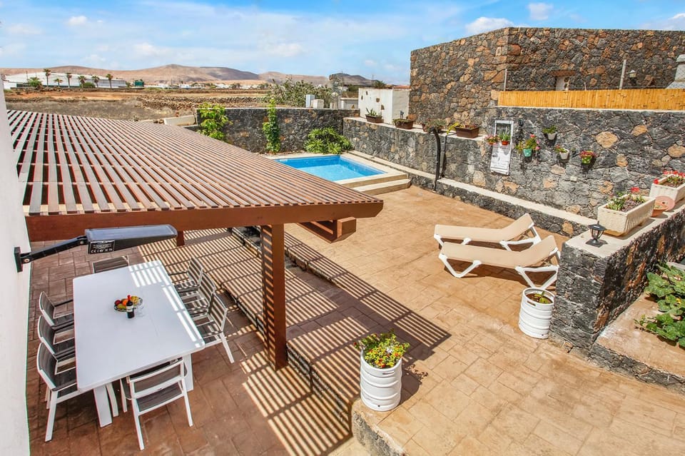 View (from property/room), Balcony/Terrace, Pool view