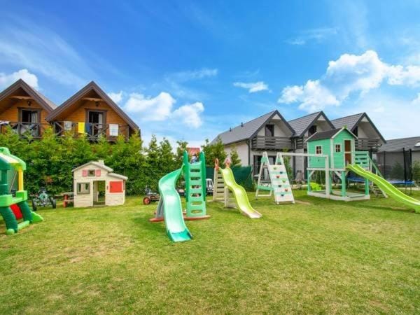Day, Natural landscape, Children play ground, Garden, Evening entertainment, Garden view