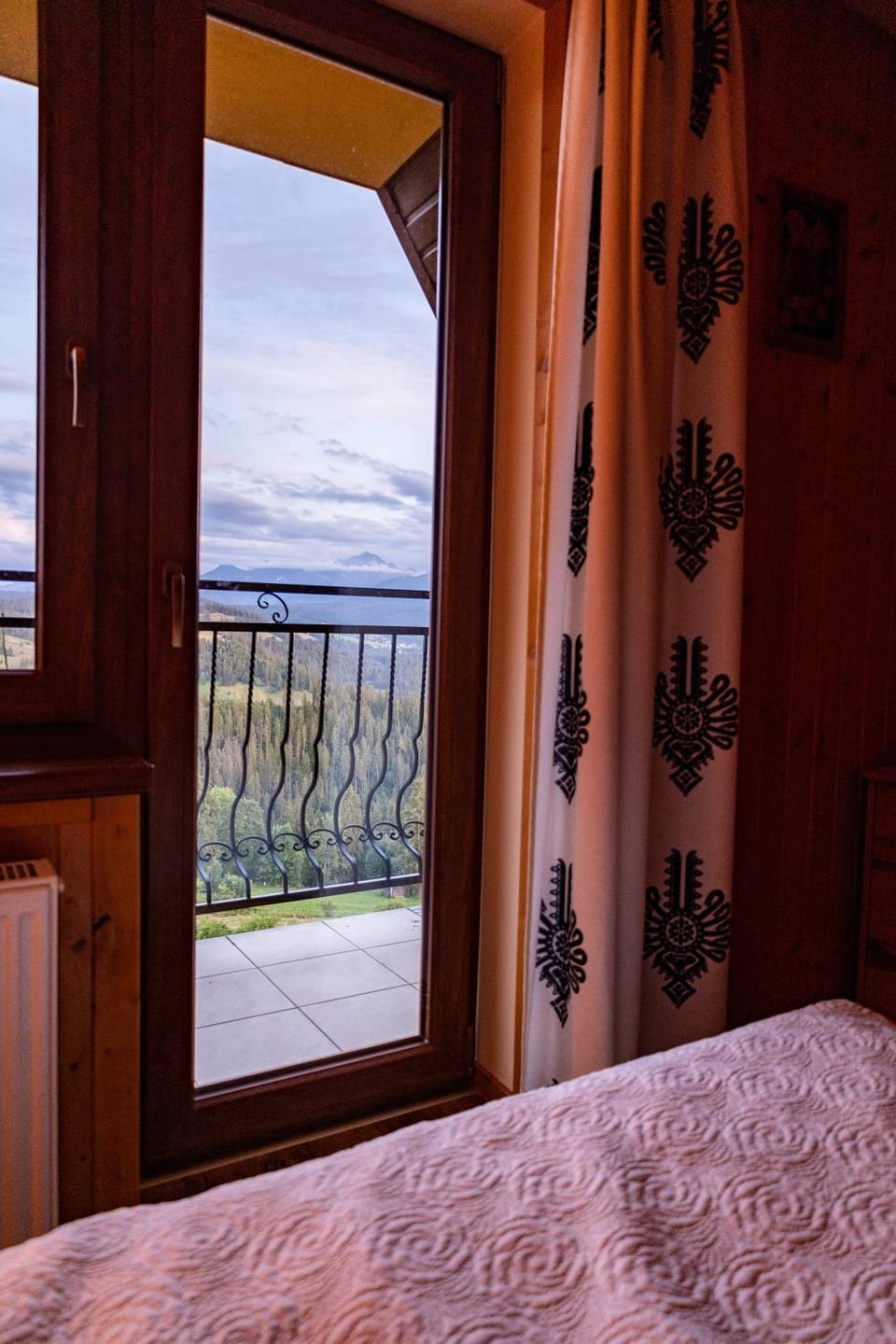 Bed, View (from property/room), Balcony/Terrace, Photo of the whole room, Bedroom
