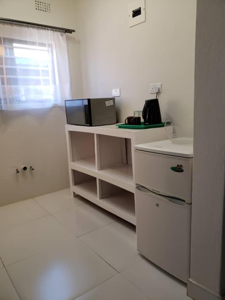 Coffee/tea facilities, minibar