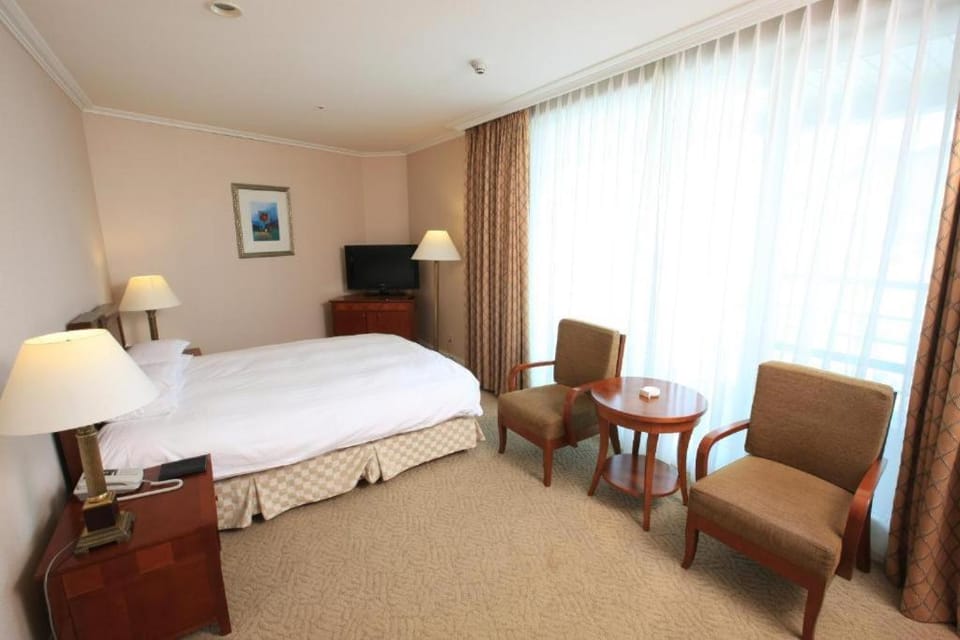 High1 Palace Hotel and CC Hotel in South Korea