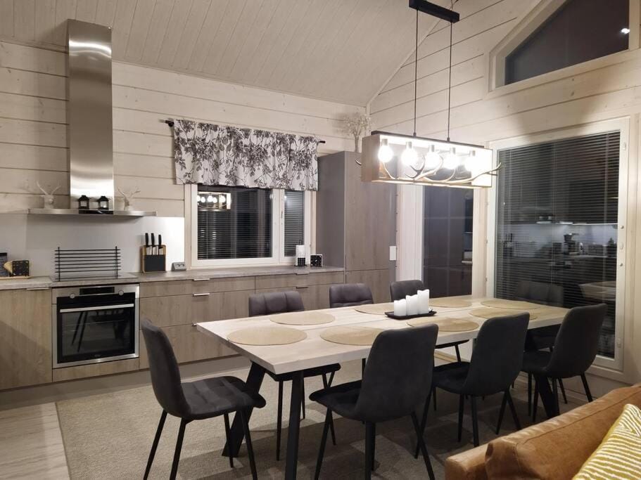 Kitchen or kitchenette, dishwasher, oven, stove