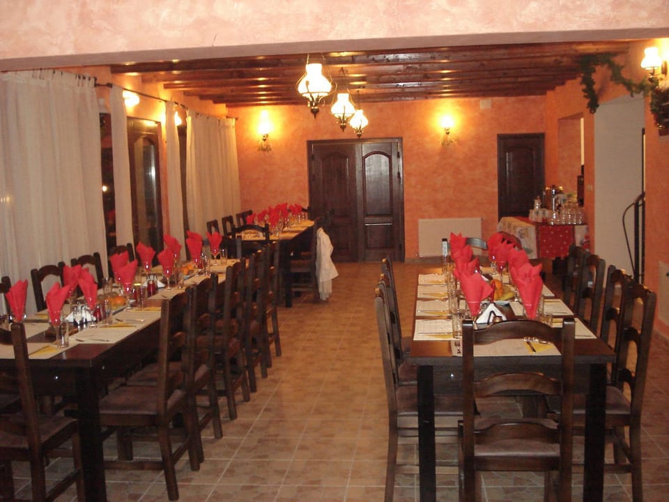 Cabana Perla Bed and Breakfast in Romania
