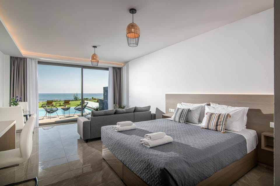 Bedroom, Swimming pool