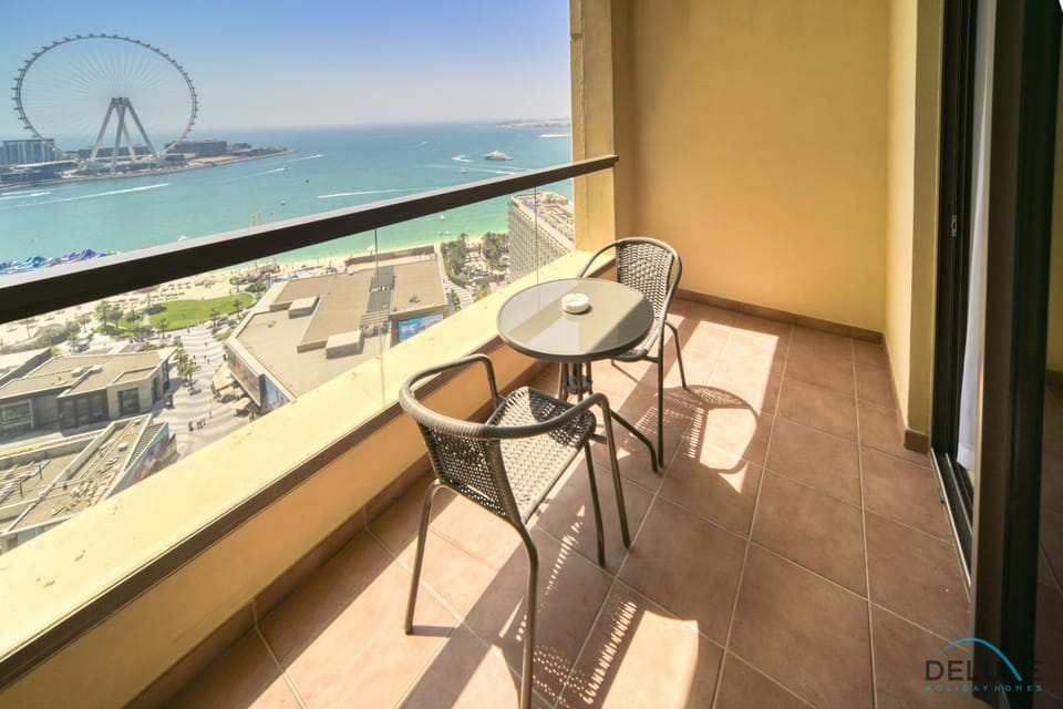 Balcony/Terrace, Landmark view