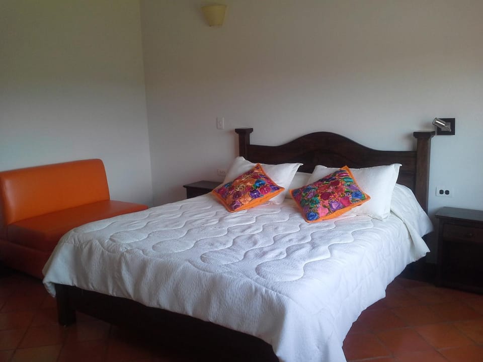 Bed, Photo of the whole room
