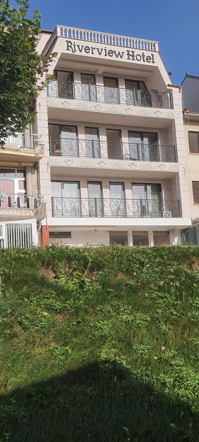 Struga Riverview Hotel Hotel in Municipality of Ohrid, North Macedonia