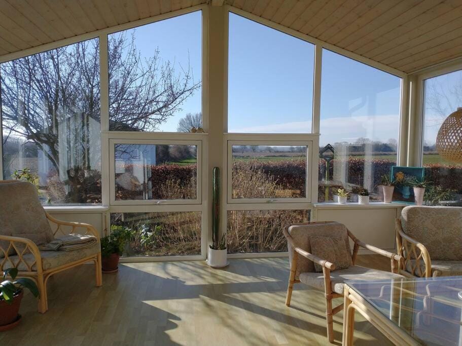 Idyllisk gård med ro, plads og havudsigt House in Region of Southern Denmark