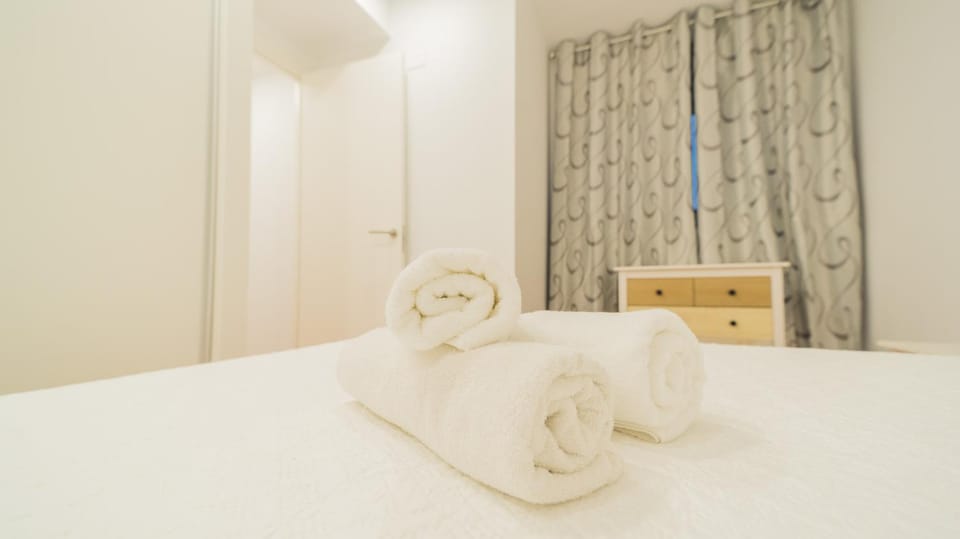 Expoholidays - Apartamentos Rueda Lopez Apartment in Almería