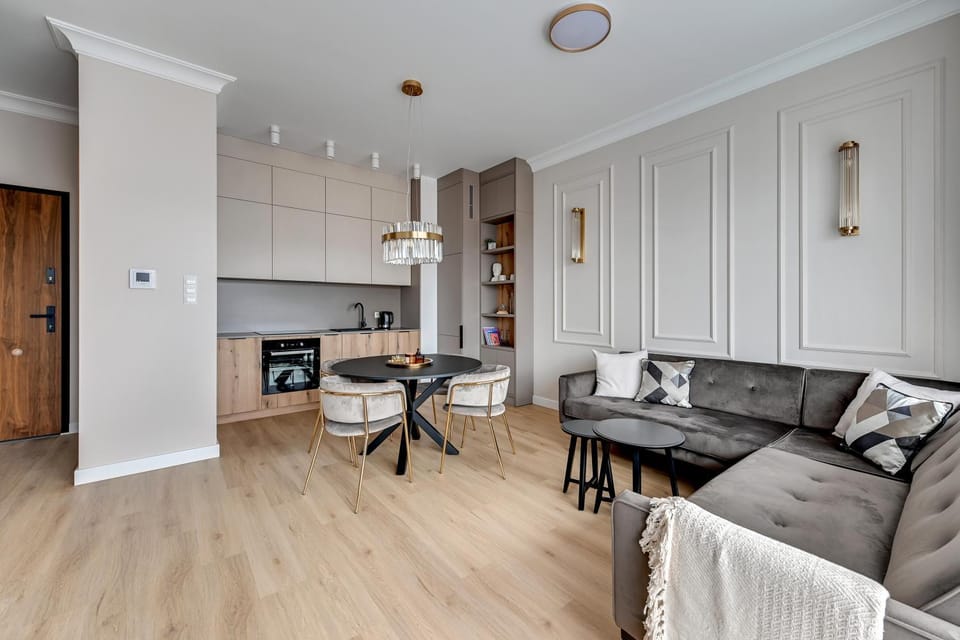 Living room, Photo of the whole room, Decorative detail, Seating area, Dining area, Area and facilities, stove, kitchen