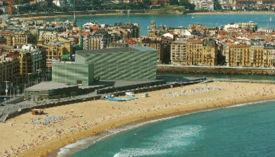 Beach Donosti Apartment in Basque Country