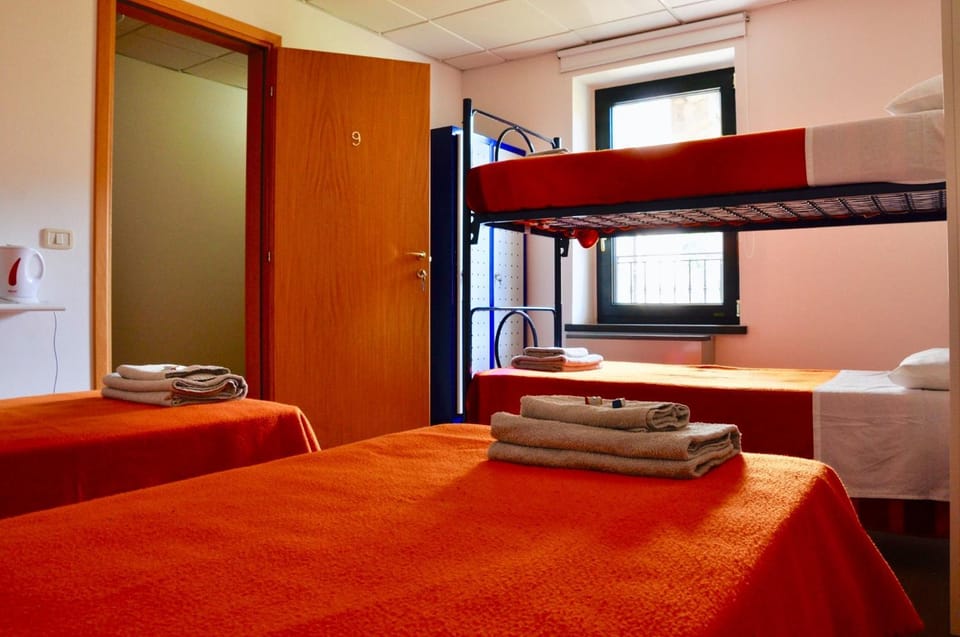 bunk bed