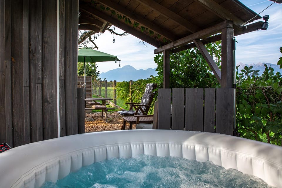 Hot Tub, Spa and wellness centre/facilities