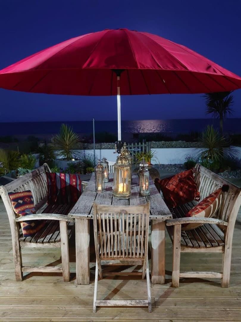 Patio, Night, Natural landscape, View (from property/room), Balcony/Terrace, Seating area, Dining area, Sea view