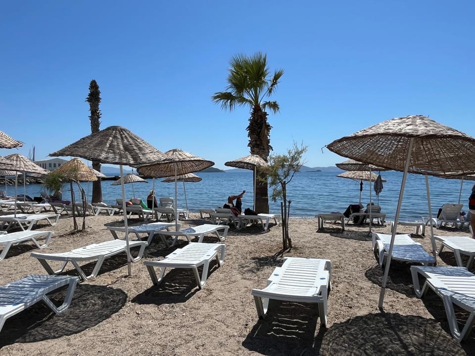 Bodrum-Turgutreis Merkezde Plaja 50 Metre uzaklıkta 1 ve 2 numaralı daireler Apartment in Muğla Province