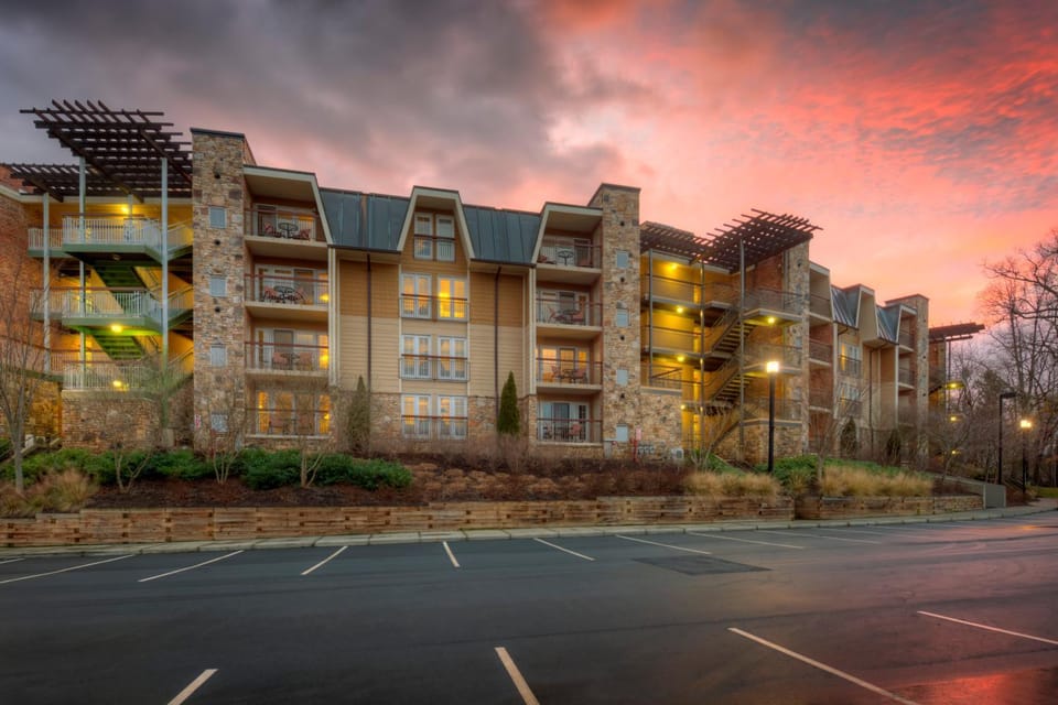 Facade/entrance, Parking