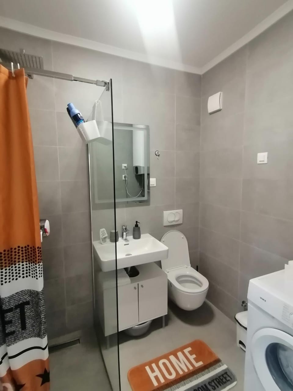 Bathroom, washing machine