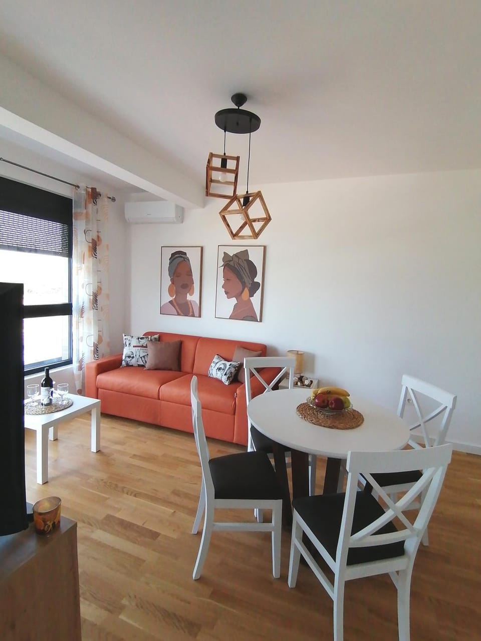 Living room, Dining area