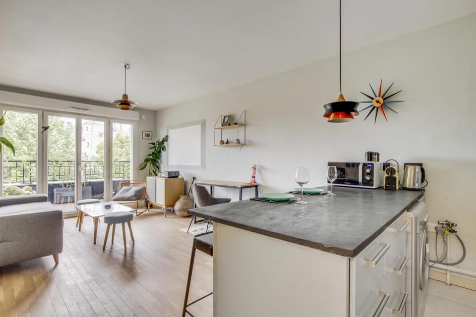 Kitchen or kitchenette, Living room