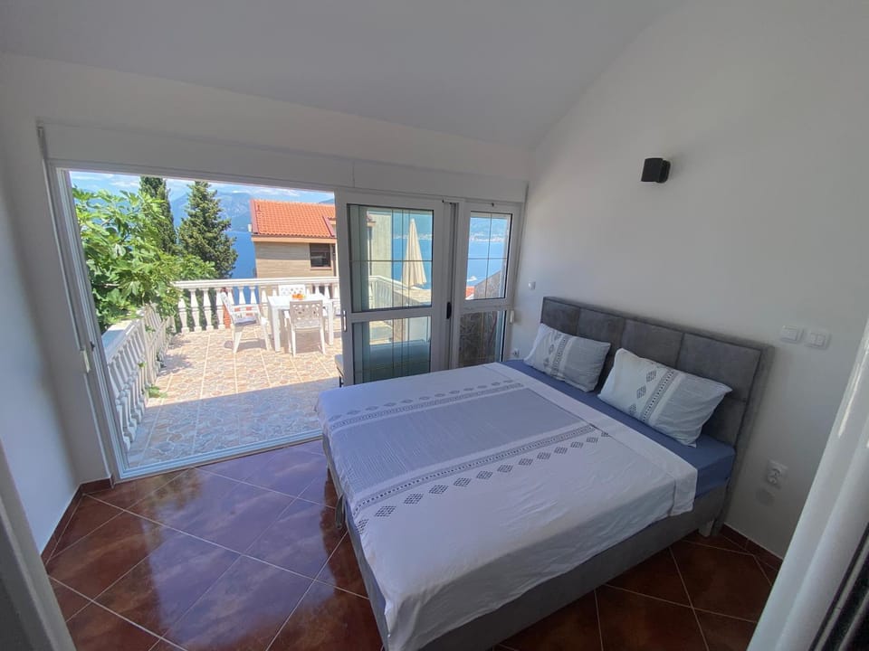 Sea View 1 Apartment in Kotor Municipality