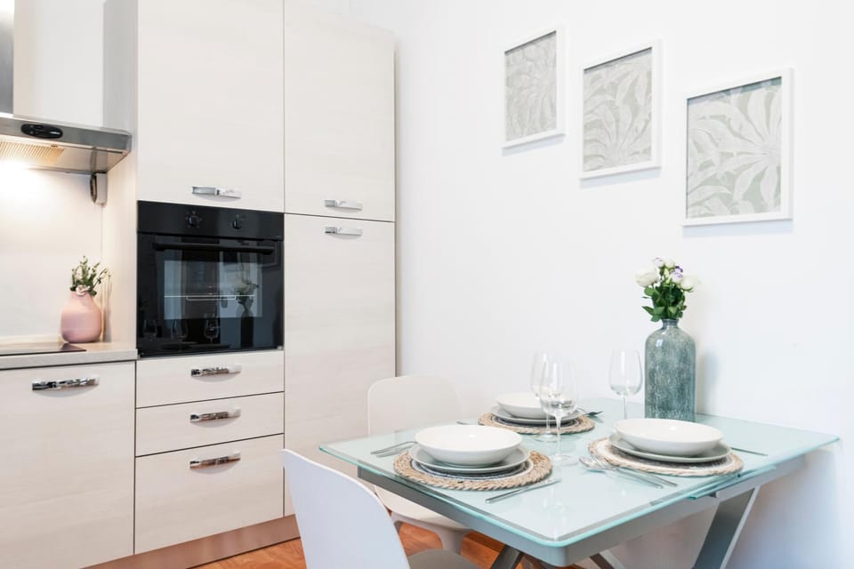 Easylife - Milano - Morosini 27 - Cinque Giornate Apartment in Milan